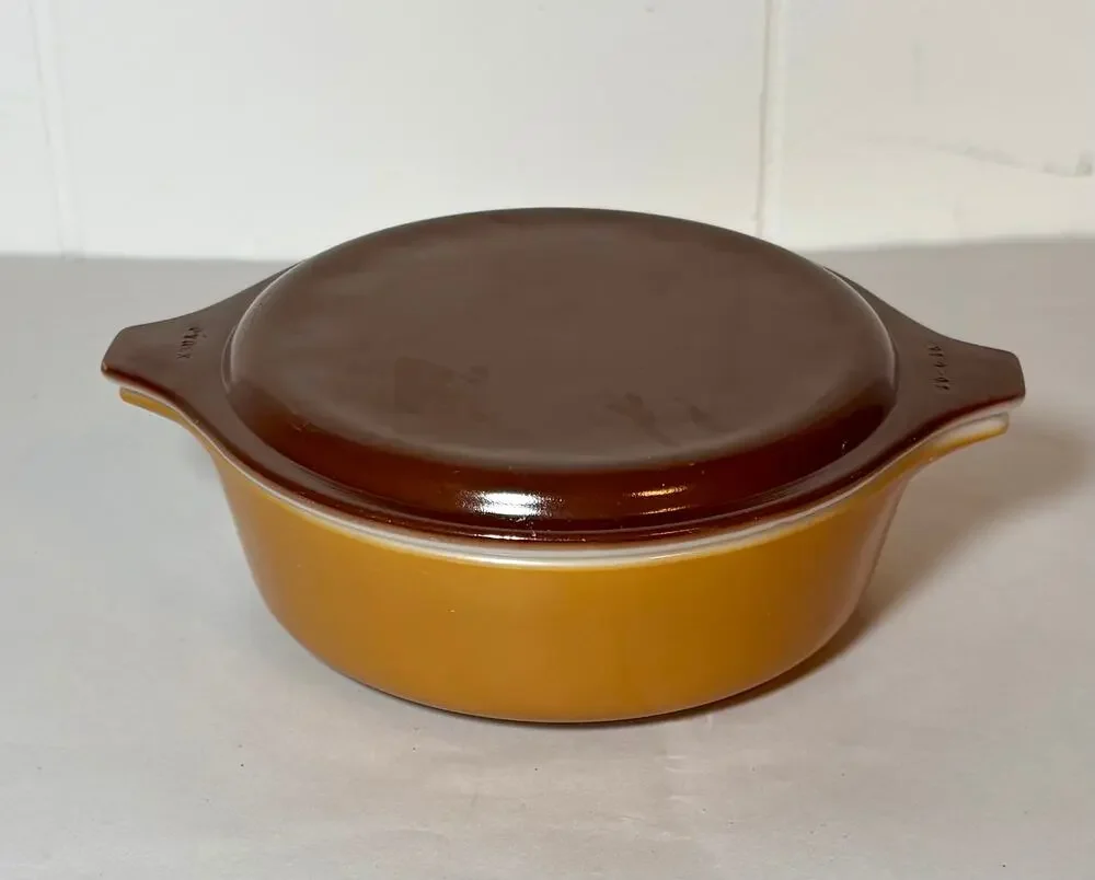 Vintage Pyrex 1 pt Orange Gold 471 Cinderella Casseroles W/ 1 Lid 20-C25
